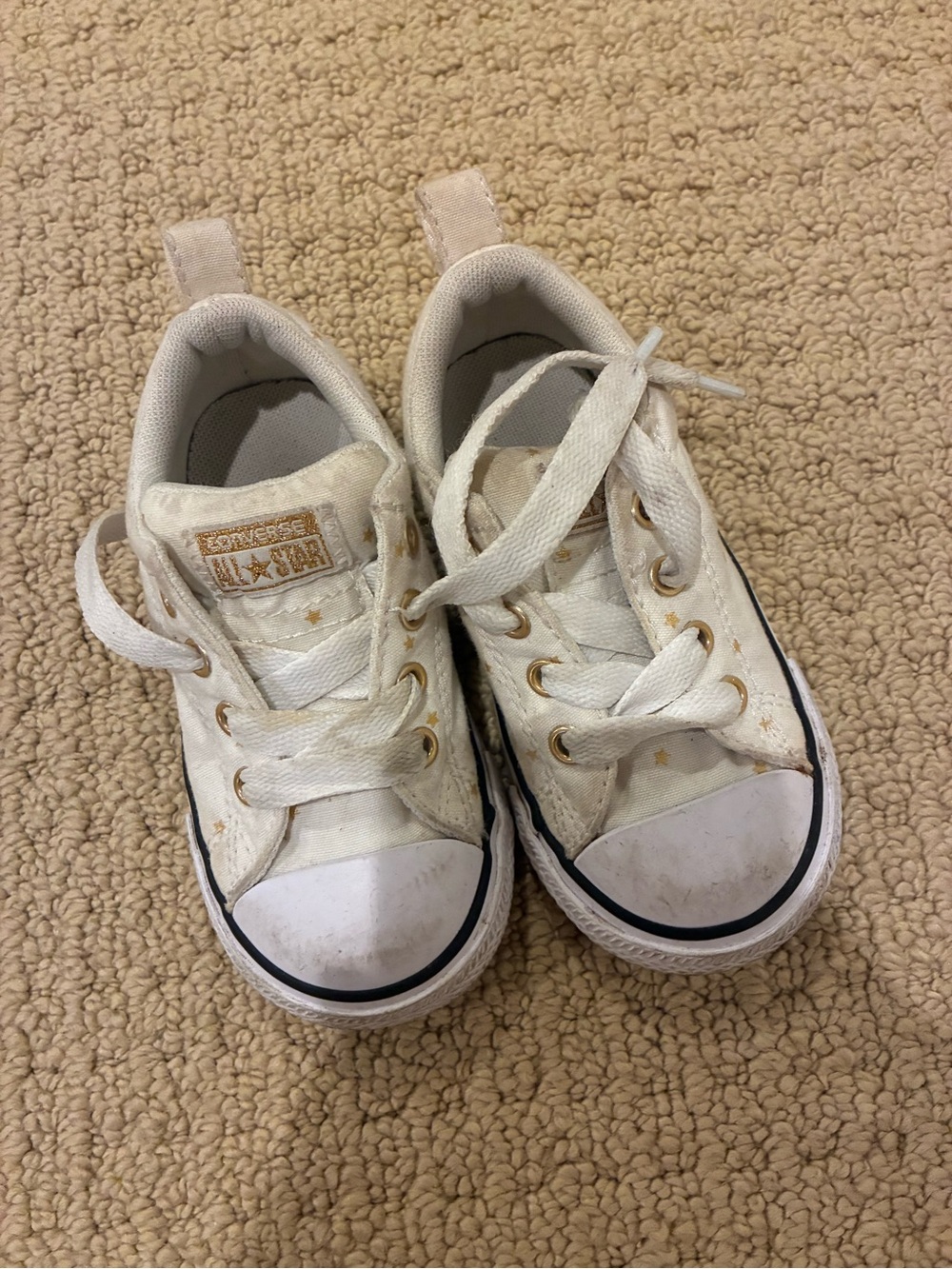 Toddler Converse All Stars Size 7